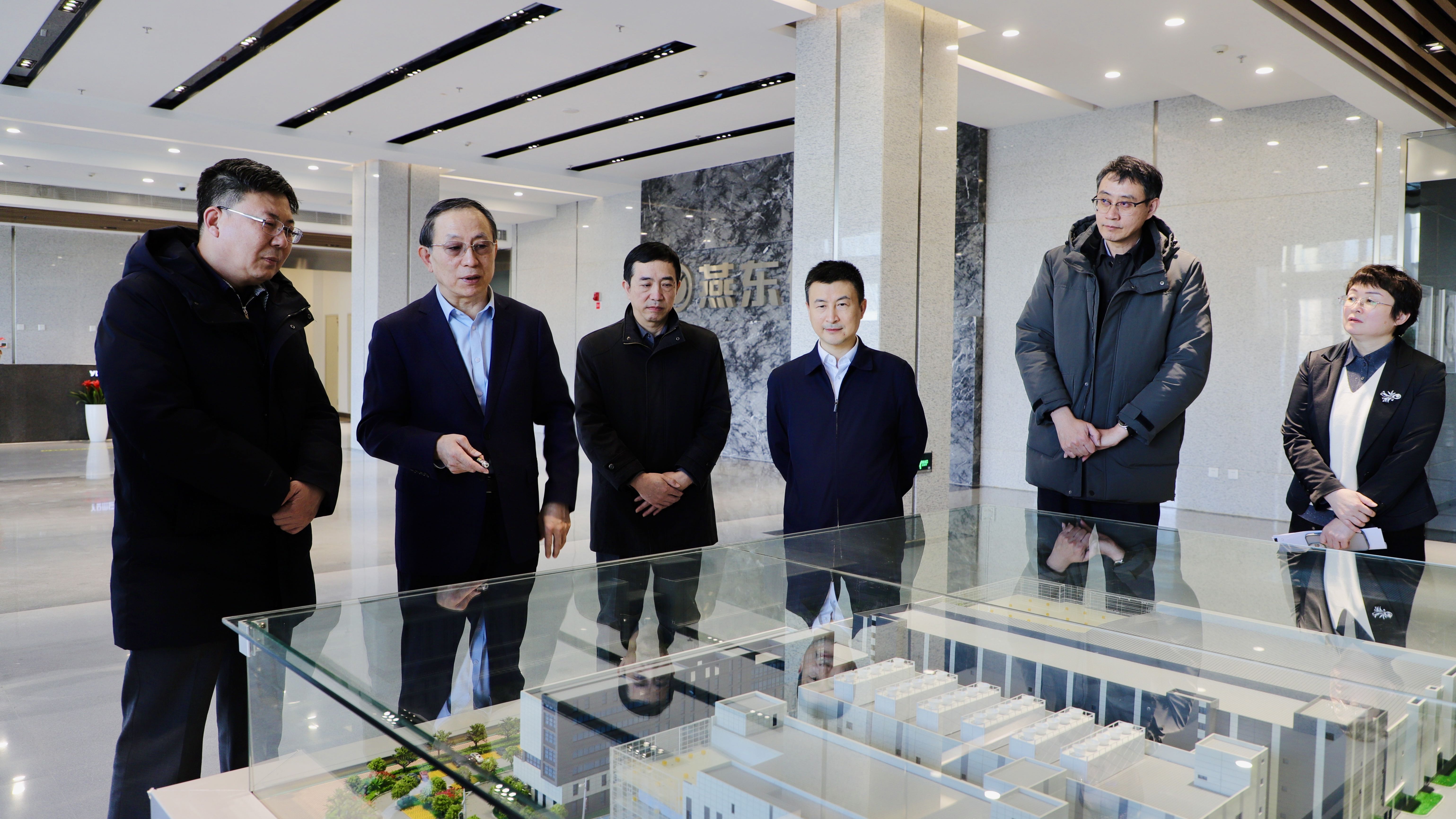 共建产教育人新模式，持续塑造发展新动能 ——北京市教委领导到Galaxy银河微调研指导校企合作工作